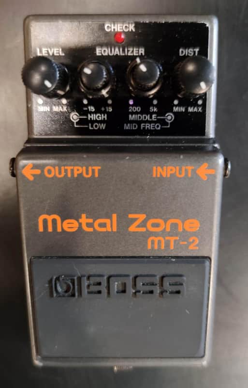 Boss MT-2 Metal Zone (Silver Label)