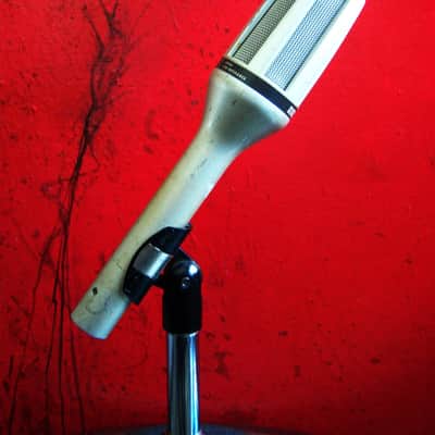 Vintage 1980's Shure SM59 dynamic cardioid microphone USA w mic clip & pouch Low Z SM58 SM54 SM53 image 10