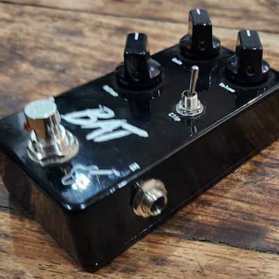 Get Wired! Max Pedals The Bat Distortion 2021 Canada image 2