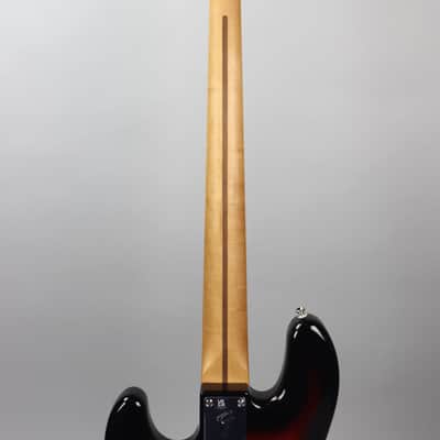 Fender Player II Jazz Bass 3-Tone Sunburst image 6
