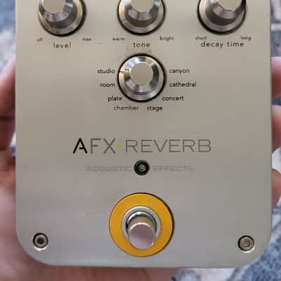 Fishman AFX Reverb 2010s - Silver with Yellow image 1
