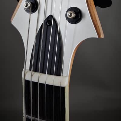 Manuel Ali Guitars Underdog #6 2020 matt white image 7