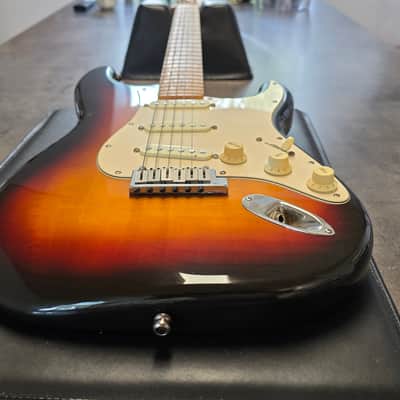 Fender American Standard Stratocaster 1990-1991 CASE QUEEN TIME CAPSULE 3 Tone Sunburst 3TSB 90s USA Strat Electric Guitar image 3