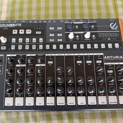 Arturia DrumBrute 2017 - 2021 - Black