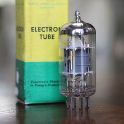 Amperex 6GH8A NOS Tube - France - 1961 - Testing New image 2