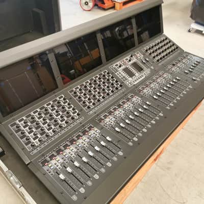 Avid Venue S6L-32D-192 with Stage 64 (96k ex VAT) image 2