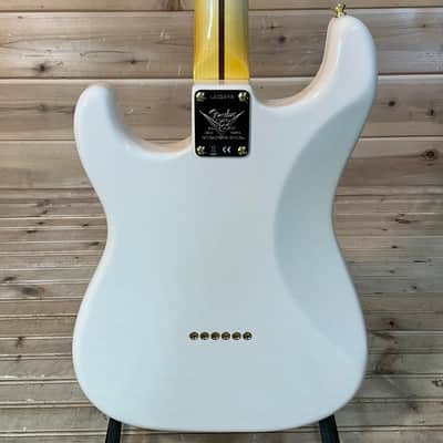 Fender Limited Edition 1954 HardTail Stratocaster Deluxe Closet Classic Electric Guitar - Super Faded Aged Shell Pink image 4