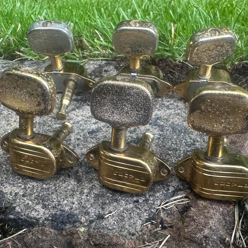 1960s-1970s Grover Imperial kidney tuners Gold
