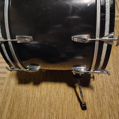 Ludwig 22"(Diameter)x14"(Depth) Bass Drum Late 70's early 80's  - Black Wrap image 2