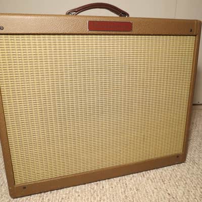 Victoria Victorilux 1x15 / 115 Combo Amplifier image 14