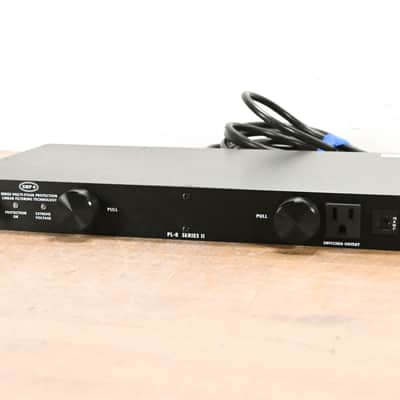 Furman PL-8 Series II 8-Outlet Rackmount Power Conditioner CG014A4