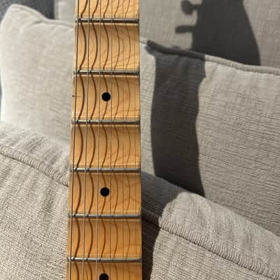 Scallop fret board  style  Vintage White Alder Body Maple Neck 2026 - Vintage white/ yellow image 1