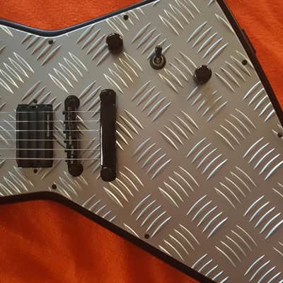 Kramer Explorer image 2