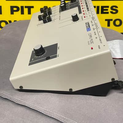 Roland Cmu-800 image 3
