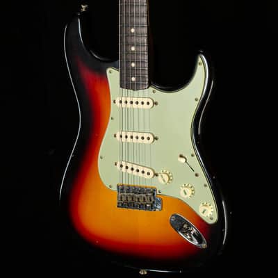 Fender Custom Shop Willcutt True '62 Stratocaster Journeyman Relic 3-Tone Sunburst '57 V (064) image 1