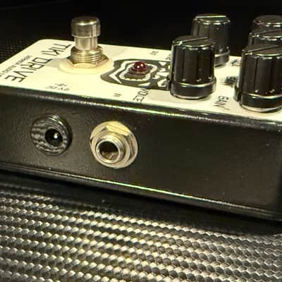 Hermida Audio Tiki Drive-Graphic, 2011, hand wired and signed by A. Hermida image 7