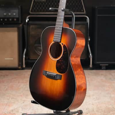 Martin Custom 000-18 Golden Era 1937 Acoustic Guitar, Quilted Mahogany/Adirondack Spruce, 1935 Sunburst with Hardshell Case - Used image 13
