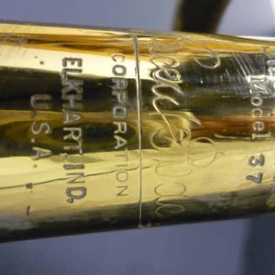 Trompeta Bach Stradivarius 37 Corporation en buen estado image 3