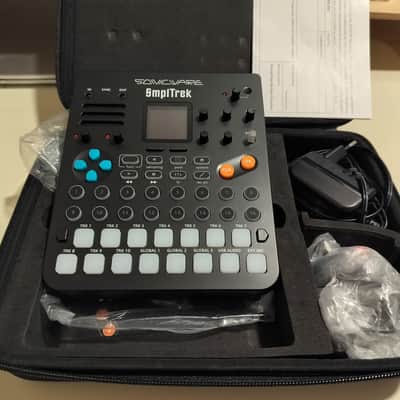 Sonicware SmplTrek Portable Production Sampler 2022 - Present - Black image 3