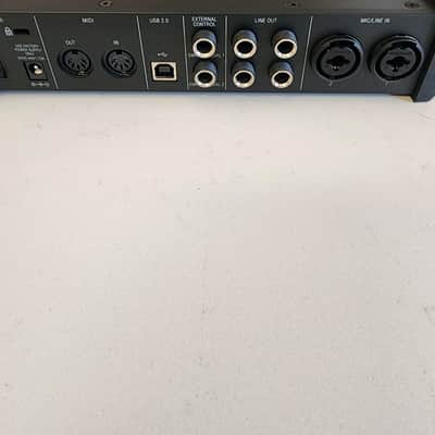 IK Multimedia AXE I/O USB Audio Interface 2019 - Present - Black image 14