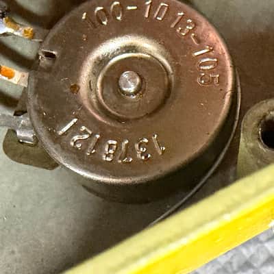 MXR MX-134 Stereo Chorus 1981 - Yellow image 10