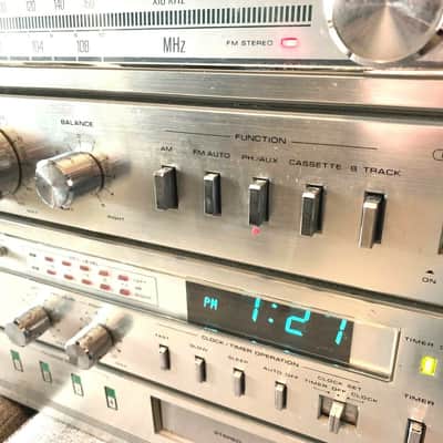 Soundesign 5959 - Vintage 1980s Brushed Aluminum All In One Tuner Cassette 8-Track Stereo Console image 6