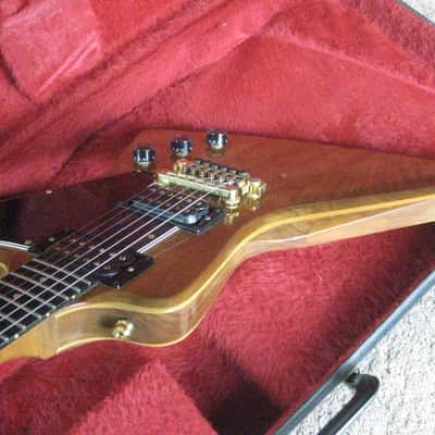Gibson E2 Explorer 1980 - Walnut image 9