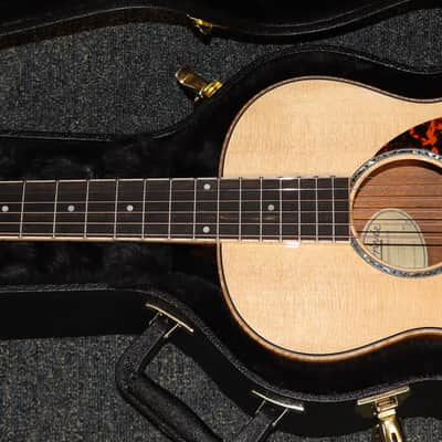 Larrivee Select Series P-05 Mahogany Parlor Acoustic Guitar with case NEW image 2