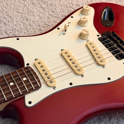 Fender USA Highway One Stratocaster HSS with Rosewood Fretboard - Midnight Wine Transparent image 3
