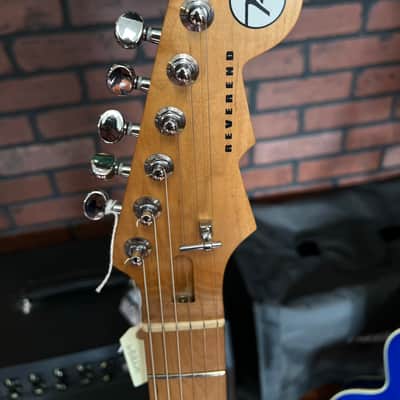 Reverend Charger 290 with Roasted Maple Fretboard 2020 - Present - Deep Sea Blue with White Pickguard image 3