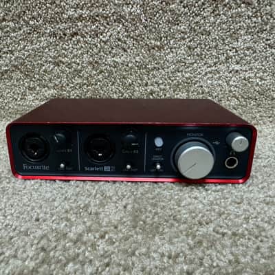Focusrite Scarlett 2i2 USB Recording Interface 2nd Gen image 2