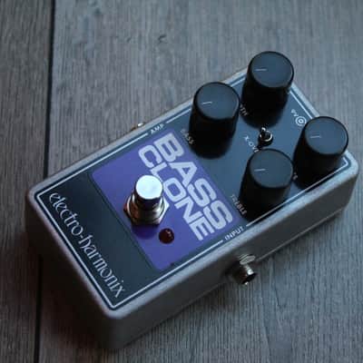 EHX " Bass Clone Nano" image 5