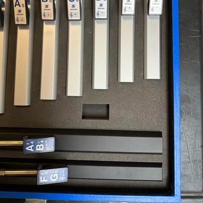 Suzuki HB-16 Tonechimes Tone Hand Chimes 16-note Diatonic Set (Sells new for $1,050) [See Video] image 4