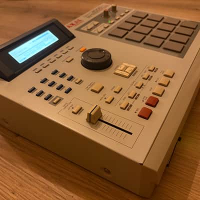 Akai MPC2000XL EB16 ALL OPTIONALS 8 OUTS EB16 CARDS READER image 5