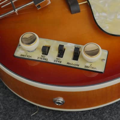 Hofner HCT-500/2-SB Contemporary Series Club Bass Guitar Great Vintage Look in Brown Burst image 6