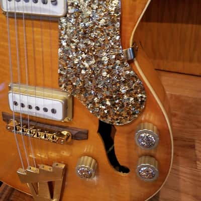 Premier Bantam Deluxe 1959 Honey Flame top image 3