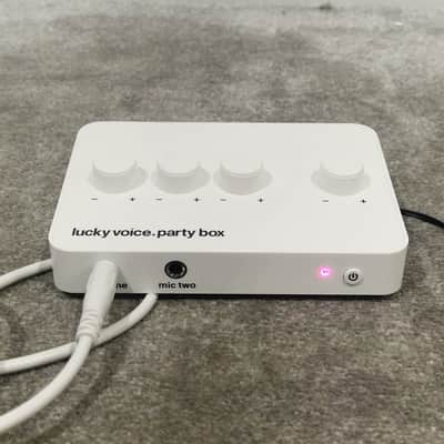 Lucky Voice Karaoke Kit - Karaoke System - White - Excellent image 5