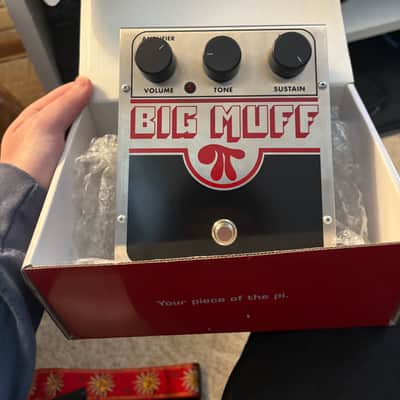 Electro-Harmonix Big Muff Pi 2000 - Present - Silver / Black / Red image 7