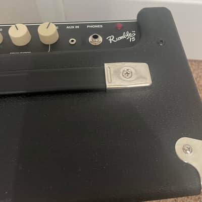 Fender Rumble 15 V3 15-Watt 1x8" Bass Combo 2015 - Present - Black image 5