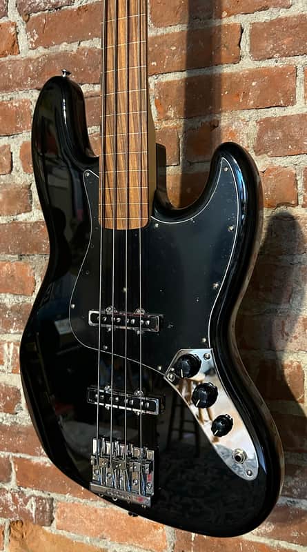 New Fender Jazz Bass Fretless, Black, Custom Capital City Guitars Bass USA Built, Amazing image 1