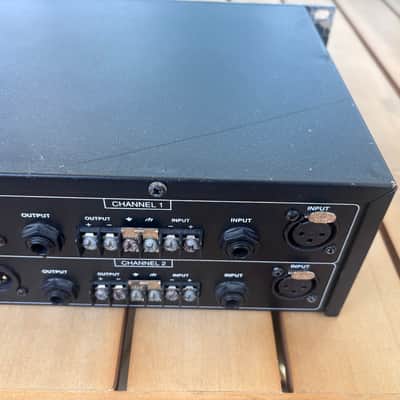 dbx 1215 Dual Channel 15-Band EQ 2000 - Black image 7