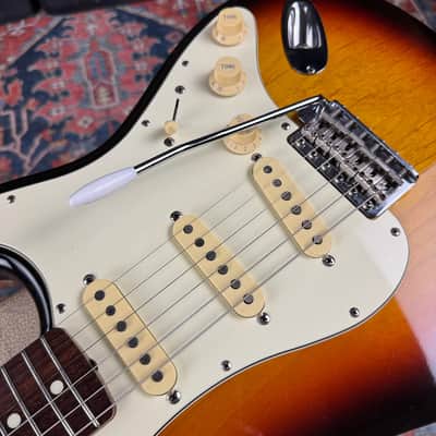 *Video* 1962 Fender Stratocaster Reissue Model ST62-70 USA Vintage Pickups - 1999-2002 image 7