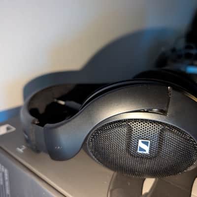 Sennheiser HD 560S image 2