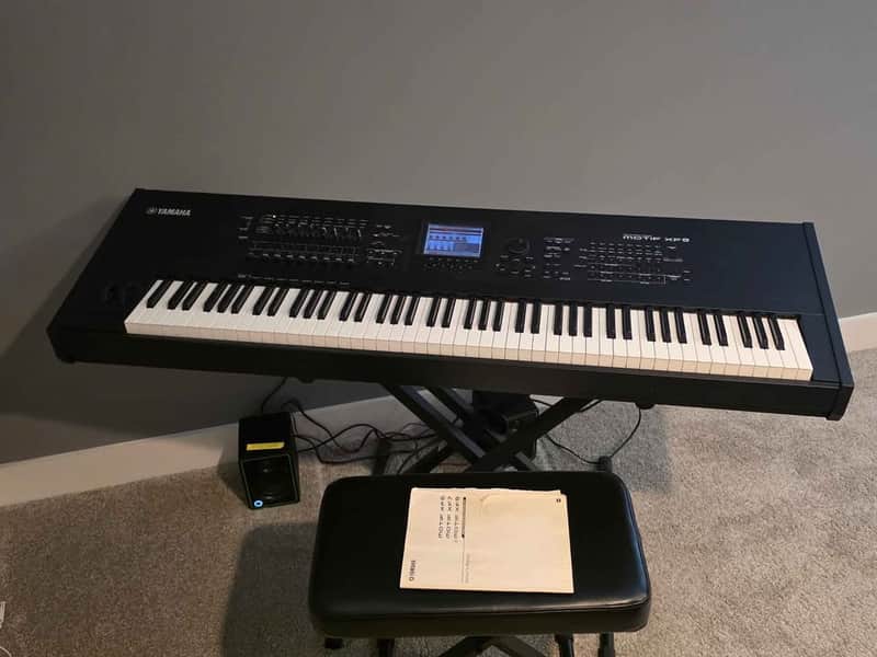 Yamaha Motif XF8 88-Key Weighted Music Production Synthesizer