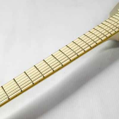 Epiphone Brendon Small Signature "Snow Falcon" Flying V - Snow Burst image 8