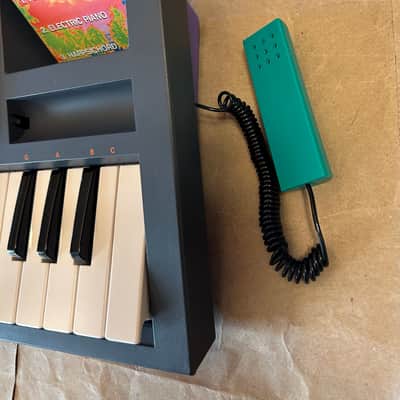 Yamaha PortaSound PSS-102 Electronic Keyboard 1991 rare with Card Reader System mini Synth Japan in box EC image 7