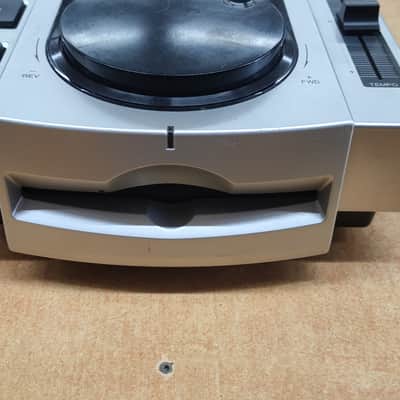Pioneer CDJ-100S Professional Table-Top CD Player with Effects 2010s - White image 5