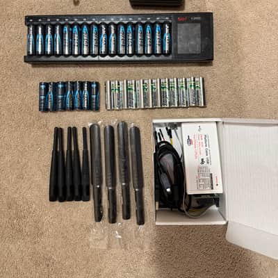 Clear-com Freespeak II 40 channel system image 4