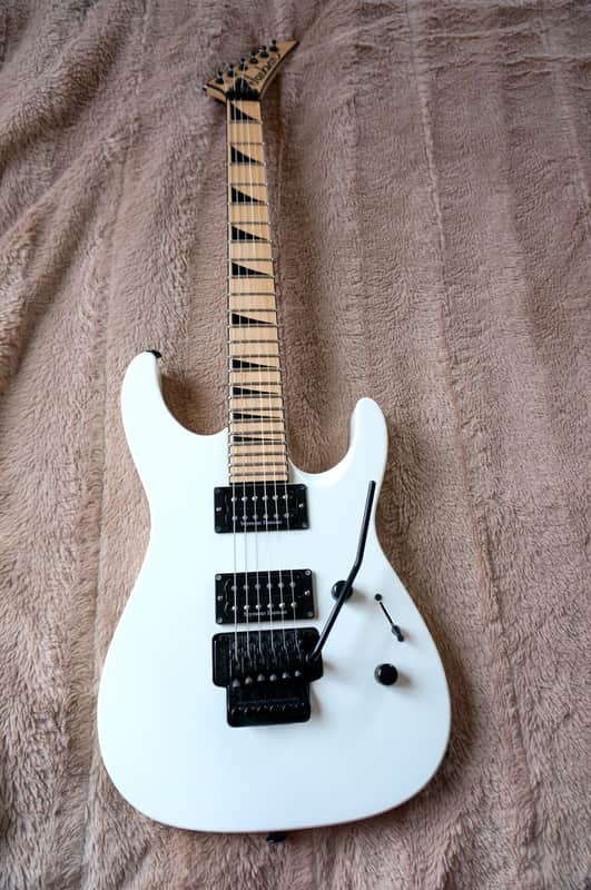Jackson DK2M Dinky DK2M Japan White Maple Board Seymour Duncans