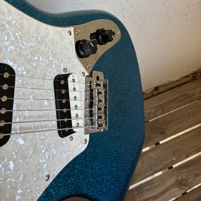 Immagine Squier Paranormal Super-Sonic 2021 - Present - Blue Sparkle electric guitar upgrades - 20